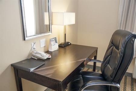 фото отеля BEST WESTERN Plus Duncanville/Dallas