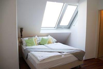 фото отеля Star Apartments Maria-Theresien-Strabe