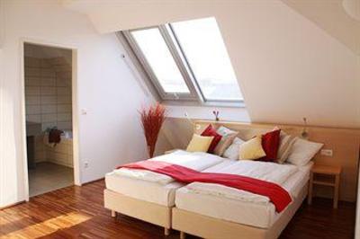 фото отеля Star Apartments Maria-Theresien-Strabe