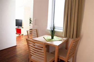 фото отеля Star Apartments Maria-Theresien-Strabe