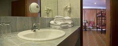 фото отеля Kriopigi Beach Hotel