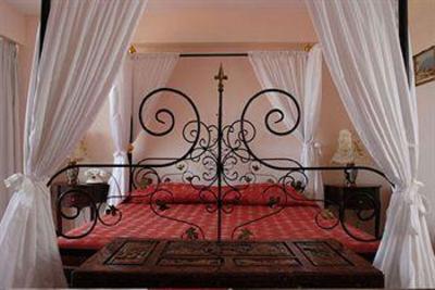 фото отеля Kriopigi Beach Hotel