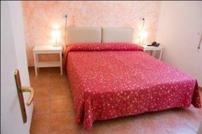 фото отеля Ambassador Hotel Laigueglia
