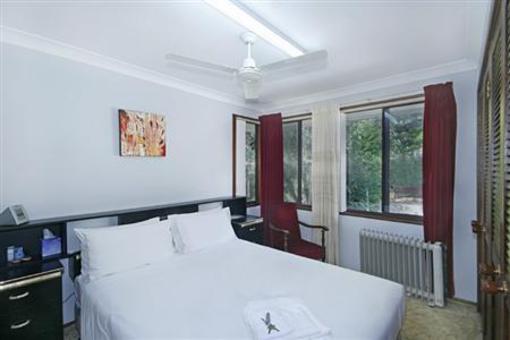 фото отеля Wombats Bed & Breakfast