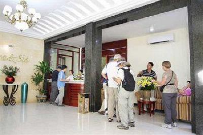 фото отеля Bro&Sis Hotel - Hang Bun