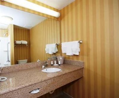 фото отеля Fairfield Inn and Suites Greensboro