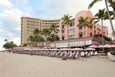 фото отеля The Royal Hawaiian, a Luxury Collection Resort