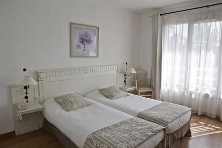 фото отеля Mona Lisa Sainte Victoire Hotel Fuveau