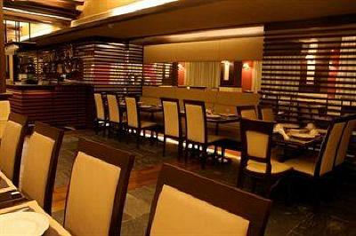 фото отеля Etoile Suites Beirut
