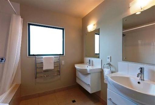 фото отеля Hamilton Airport Motor Inn And Conference Centre