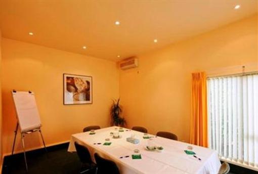 фото отеля Hamilton Airport Motor Inn And Conference Centre