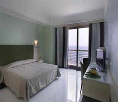 фото отеля Grand Hotel Salerno