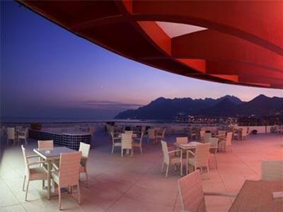 фото отеля Grand Hotel Salerno
