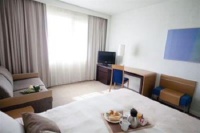 фото отеля Golden Tulip Troyes