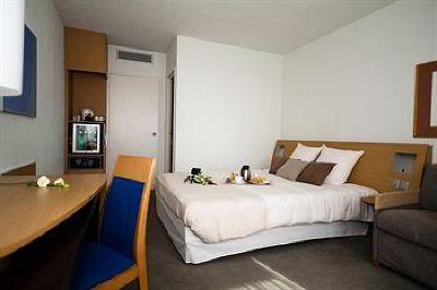 фото отеля Golden Tulip Troyes