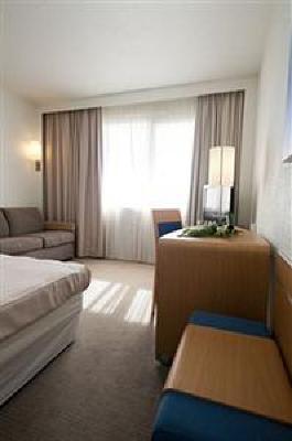 фото отеля Golden Tulip Troyes