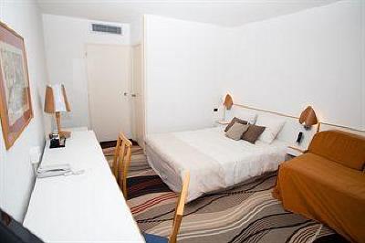 фото отеля Golden Tulip Troyes