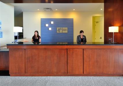фото отеля Holiday Inn Express Hotel & Suites Montreal Airport