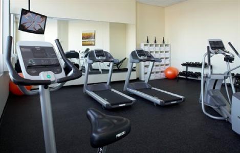 фото отеля Holiday Inn Express Hotel & Suites Montreal Airport