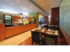 фото отеля Holiday Inn Express Hotel & Suites Montreal Airport