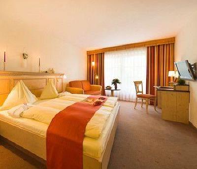 фото отеля Hotel Sommer Füssen