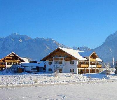 фото отеля Hotel Sommer Füssen