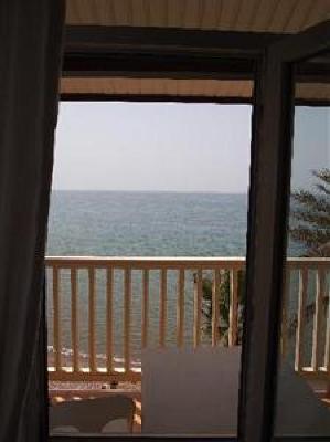 фото отеля Beach House Hotel