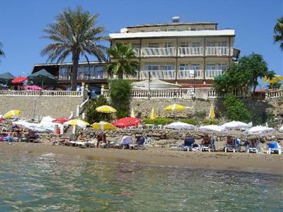 фото отеля Beach House Hotel