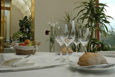 фото отеля Brit Hotel Amandine