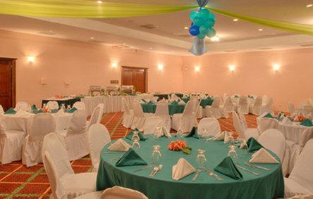 фото отеля BEST WESTERN Belize Biltmore Plaza