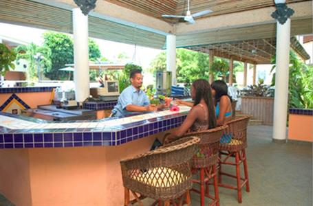 фото отеля BEST WESTERN Belize Biltmore Plaza