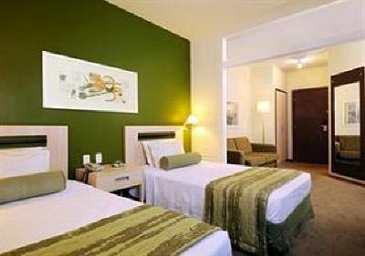фото отеля Comfort Suites Campinas