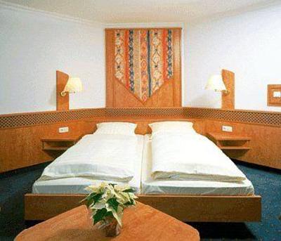 фото отеля Edelweiss Parkhotel Garni