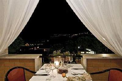 фото отеля Ni Hotel El Patio