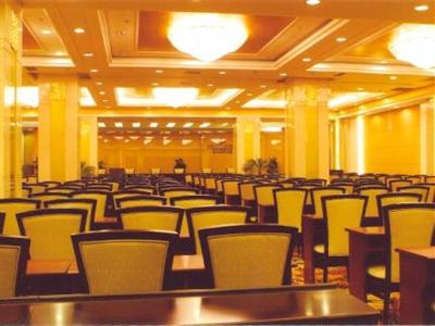 фото отеля West Capital International Hotel