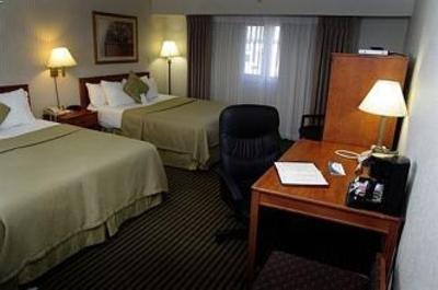 фото отеля Victoria Inn Brandon