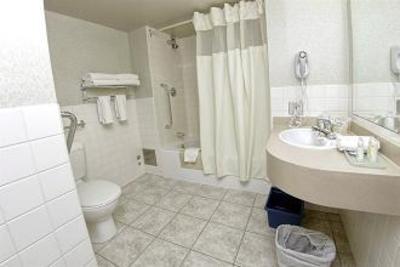 фото отеля Victoria Inn Brandon