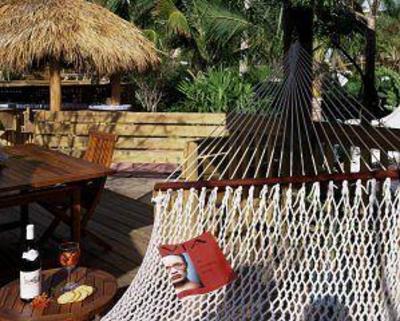 фото отеля Crane's BeachHouse Hotel & Tiki Bar