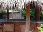 фото отеля Crane's BeachHouse Hotel & Tiki Bar