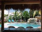 фото отеля Crane's BeachHouse Hotel & Tiki Bar