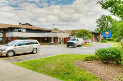 фото отеля Comfort Inn Ottawa West Kanata