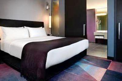 фото отеля W Minneapolis - The Foshay