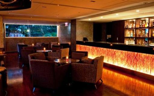 фото отеля Ramada Hotel & Suites Bangkok