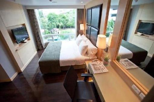 фото отеля Ramada Hotel & Suites Bangkok