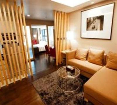 фото отеля Ramada Hotel & Suites Bangkok