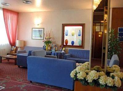 фото отеля Hotel Cristallo Castel d'Azzano
