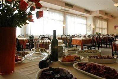 фото отеля Hotel Cristallo Castel d'Azzano