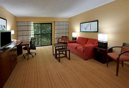 фото отеля Courtyard Tampa Brandon