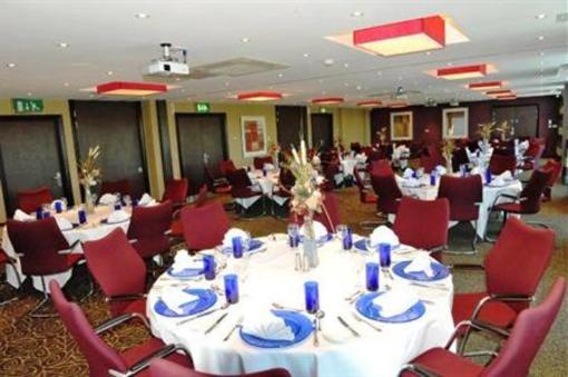 фото отеля Holiday Inn Airport  Birmingham