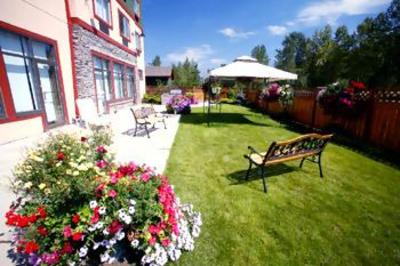 фото отеля Cornerstone Lodge at Fernie Alpine Resort